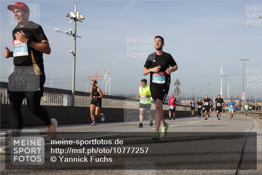 03.10.2026 - Köhlbrandbrückenlauf Yannick Fuchs http://msf.ph/oto/10777257 03.10.2026 09:43:43 Position 2 2409, 1047 meine-sportfotos.de