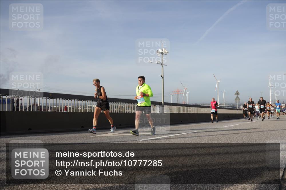 03.10.2026 - Köhlbrandbrückenlauf Yannick Fuchs http://msf.ph/oto/10777285 03.10.2026 09:43:45 Position 2  meine-sportfotos.de
