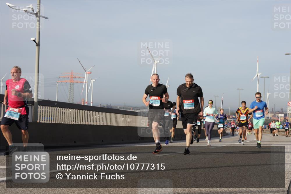 03.10.2026 - Köhlbrandbrückenlauf Yannick Fuchs http://msf.ph/oto/10777315 03.10.2026 09:43:47 Position 2 1839, 623 meine-sportfotos.de