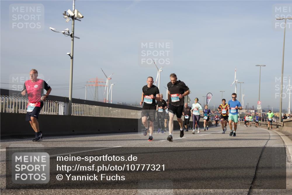 03.10.2026 - Köhlbrandbrückenlauf Yannick Fuchs http://msf.ph/oto/10777321 03.10.2026 09:43:48 Position 2 2623 meine-sportfotos.de
