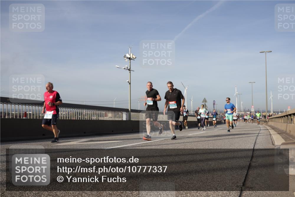 03.10.2026 - Köhlbrandbrückenlauf Yannick Fuchs http://msf.ph/oto/10777337 03.10.2026 09:43:49 Position 2  meine-sportfotos.de