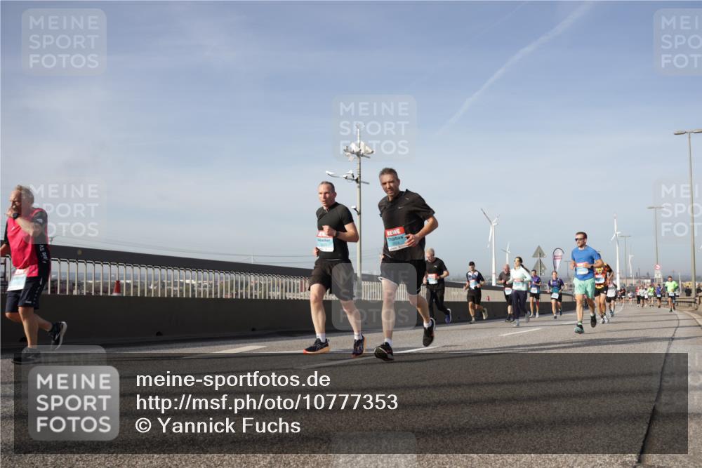 03.10.2026 - Köhlbrandbrückenlauf Yannick Fuchs http://msf.ph/oto/10777353 03.10.2026 09:43:49 Position 2 3623 meine-sportfotos.de