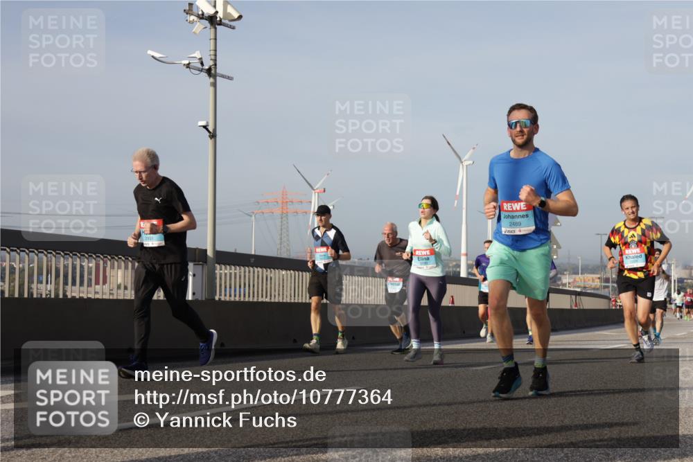 03.10.2026 - Köhlbrandbrückenlauf Yannick Fuchs http://msf.ph/oto/10777364 03.10.2026 09:43:51 Position 2 2931, 2489 meine-sportfotos.de