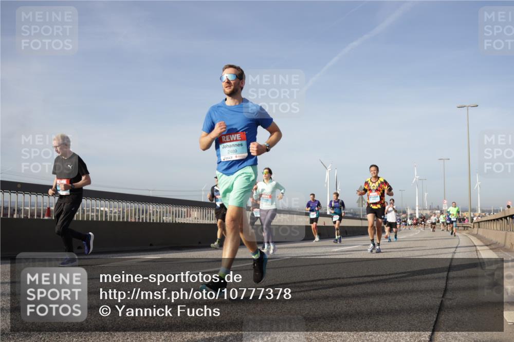 03.10.2026 - Köhlbrandbrückenlauf Yannick Fuchs http://msf.ph/oto/10777378 03.10.2026 09:43:52 Position 2 2489 meine-sportfotos.de