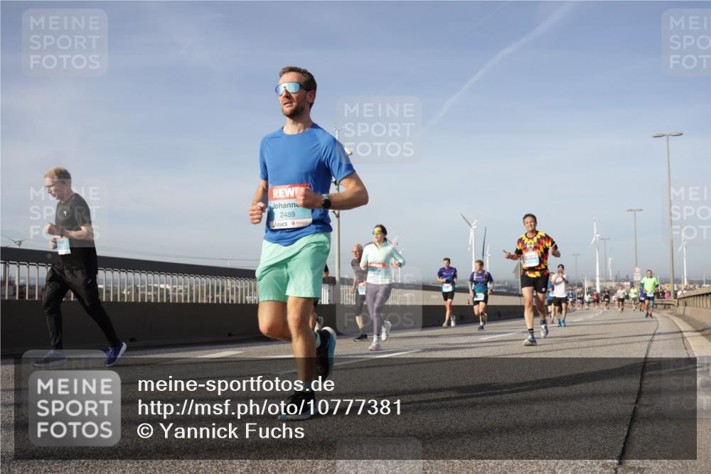 03.10.2026 - Köhlbrandbrückenlauf Yannick Fuchs http://msf.ph/oto/10777381 03.10.2026 09:43:52 Position 2 2489 meine-sportfotos.de