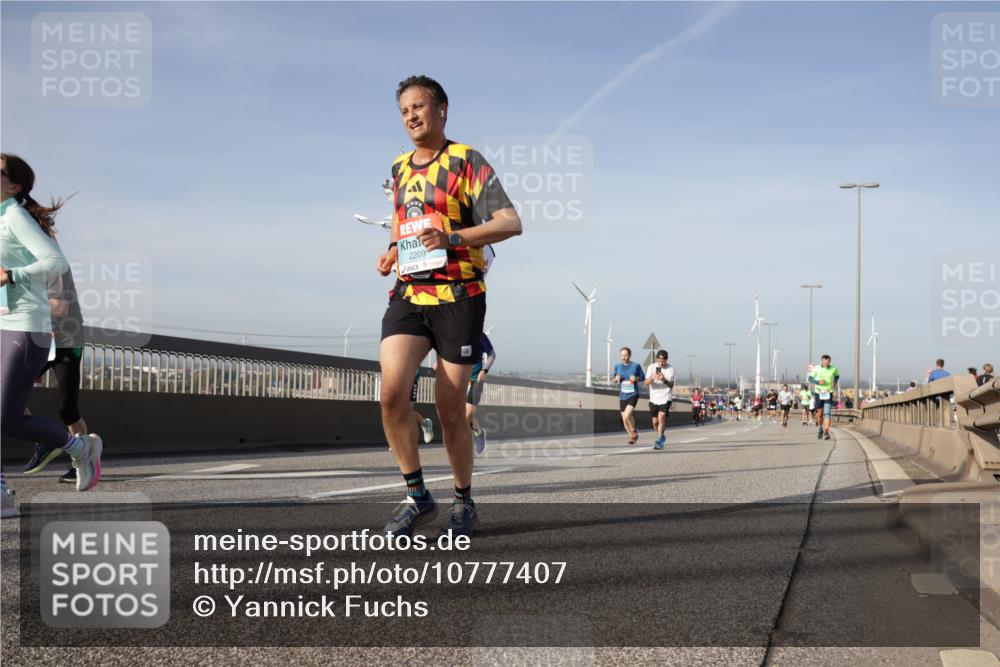 03.10.2026 - Köhlbrandbrückenlauf Yannick Fuchs http://msf.ph/oto/10777407 03.10.2026 09:43:54 Position 2 2209 meine-sportfotos.de
