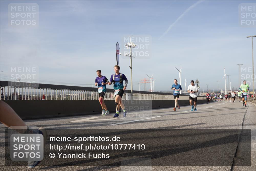 03.10.2026 - Köhlbrandbrückenlauf Yannick Fuchs http://msf.ph/oto/10777419 03.10.2026 09:43:55 Position 2  meine-sportfotos.de