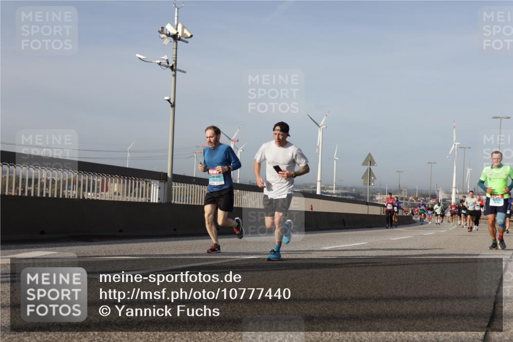 03.10.2026 - Köhlbrandbrückenlauf Yannick Fuchs http://msf.ph/oto/10777440 03.10.2026 09:43:56 Position 2  meine-sportfotos.de