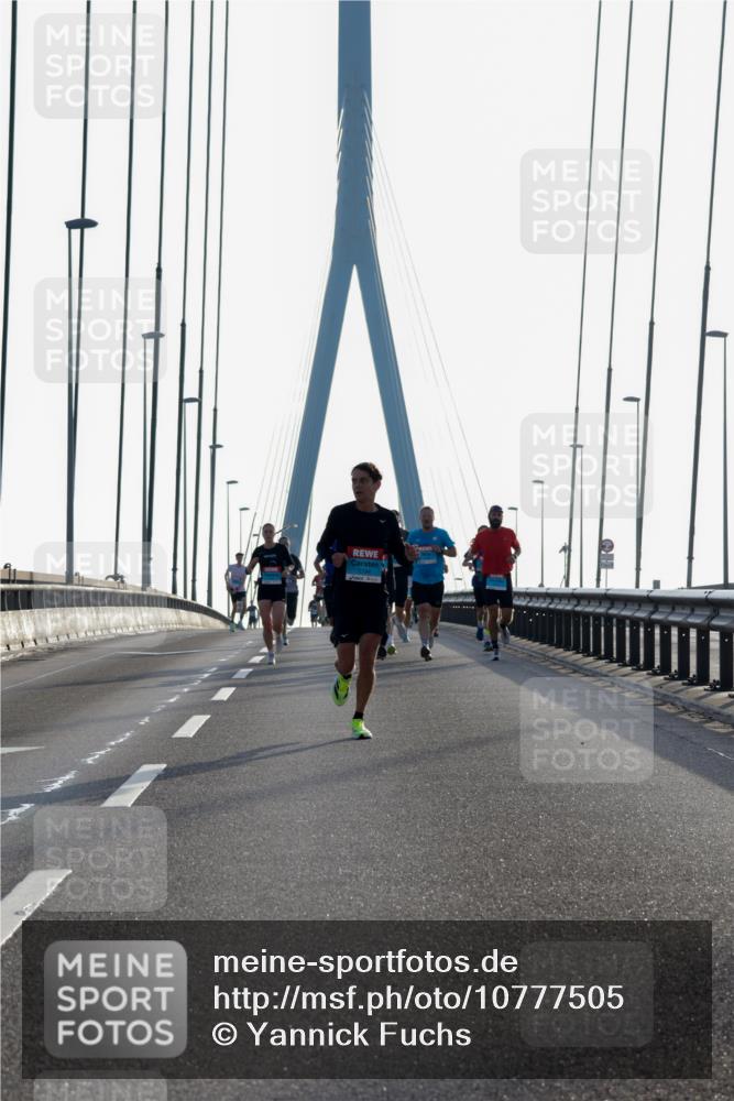 03.10.2026 - Köhlbrandbrückenlauf Yannick Fuchs http://msf.ph/oto/10777505 03.10.2026 09:21:23 Position 1 2194 meine-sportfotos.de