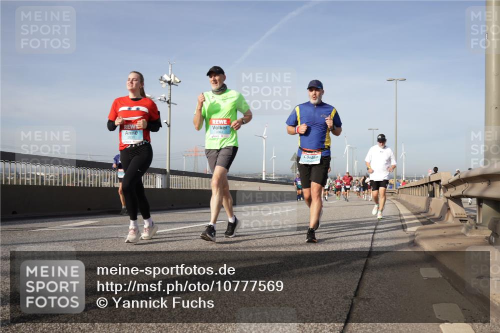 03.10.2026 - Köhlbrandbrückenlauf Yannick Fuchs http://msf.ph/oto/10777569 03.10.2026 09:44:06 Position 2 2630, 3367, 8 meine-sportfotos.de