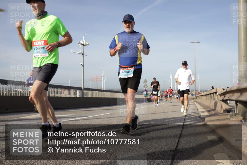 03.10.2026 - Köhlbrandbrückenlauf Yannick Fuchs http://msf.ph/oto/10777581 03.10.2026 09:44:07 Position 2 3367, 2353 meine-sportfotos.de
