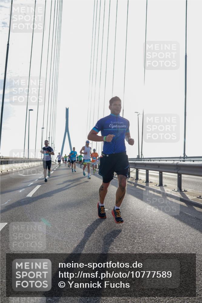 03.10.2026 - Köhlbrandbrückenlauf Yannick Fuchs http://msf.ph/oto/10777589 03.10.2026 09:21:32 Position 1  meine-sportfotos.de