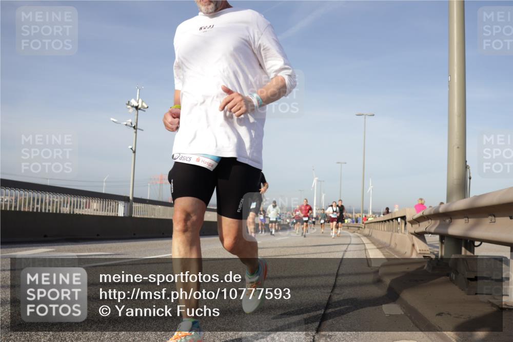 03.10.2026 - Köhlbrandbrückenlauf Yannick Fuchs http://msf.ph/oto/10777593 03.10.2026 09:44:08 Position 2 8231 meine-sportfotos.de