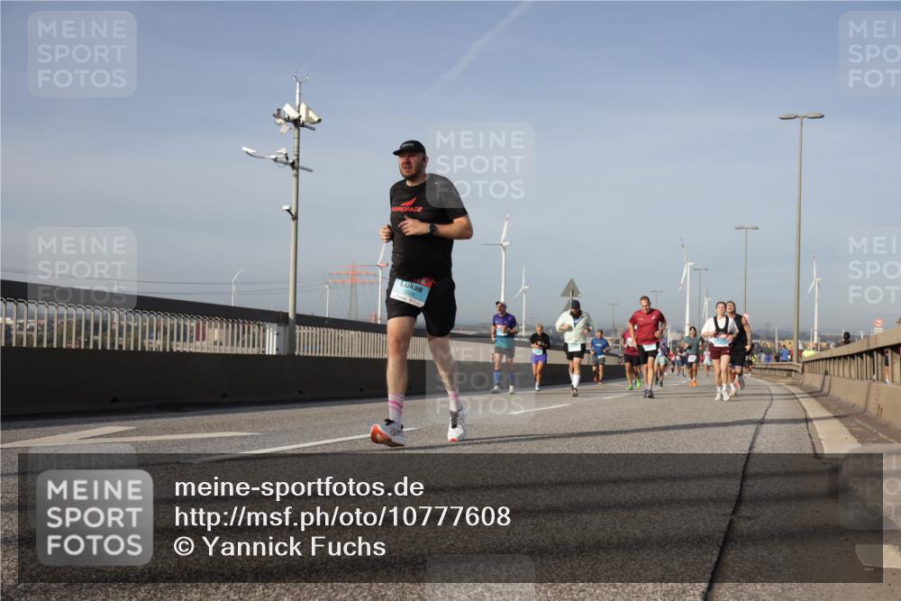 03.10.2026 - Köhlbrandbrückenlauf Yannick Fuchs http://msf.ph/oto/10777608 03.10.2026 09:44:10 Position 2  meine-sportfotos.de