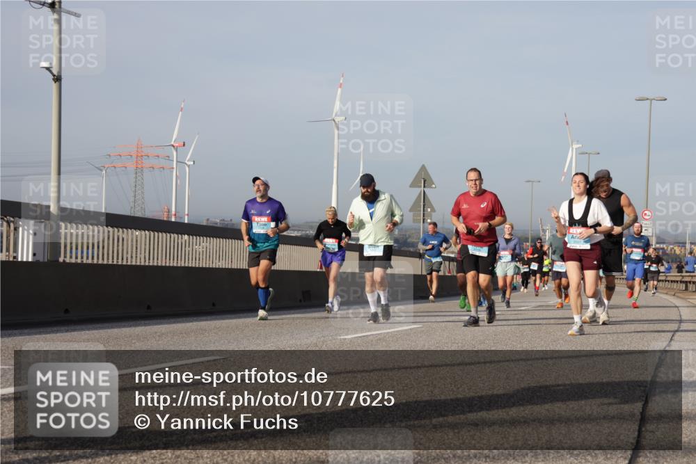 03.10.2026 - Köhlbrandbrückenlauf Yannick Fuchs http://msf.ph/oto/10777625 03.10.2026 09:44:11 Position 2  meine-sportfotos.de