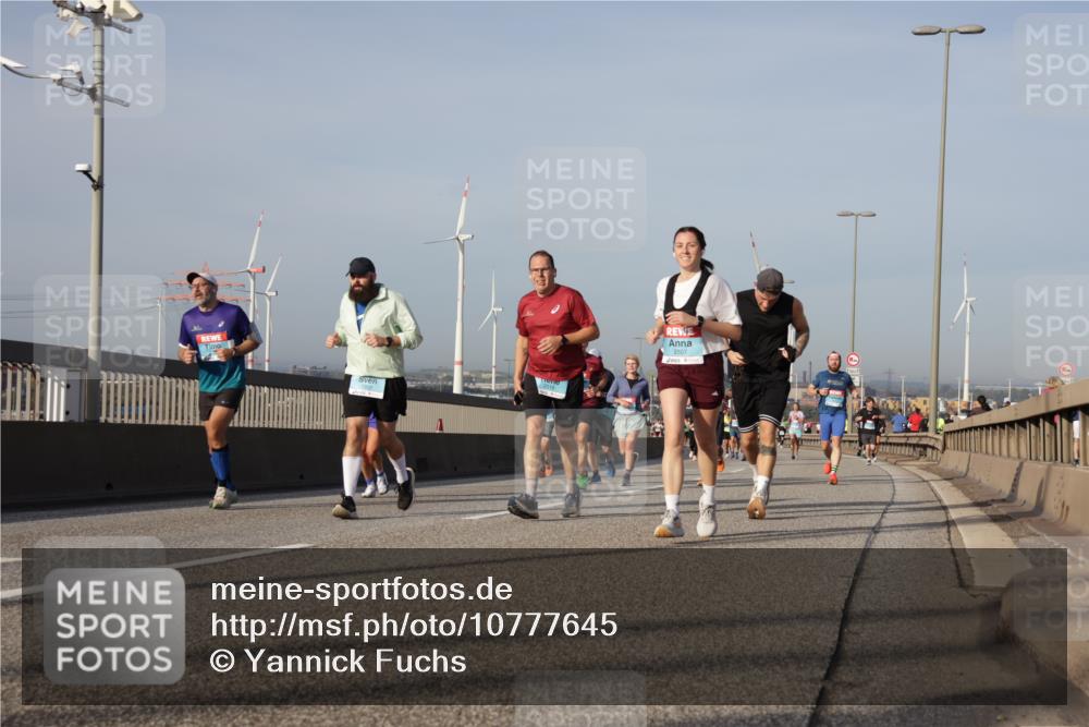 03.10.2026 - Köhlbrandbrückenlauf Yannick Fuchs http://msf.ph/oto/10777645 03.10.2026 09:44:12 Position 2 1912, 2507 meine-sportfotos.de