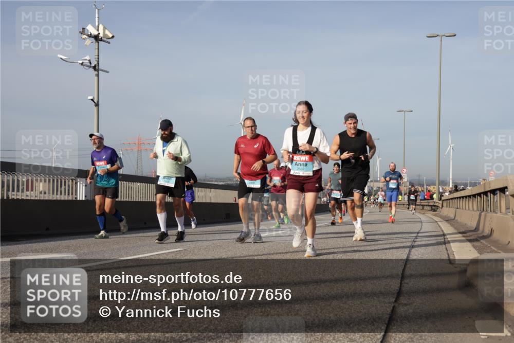 03.10.2026 - Köhlbrandbrückenlauf Yannick Fuchs http://msf.ph/oto/10777656 03.10.2026 09:44:13 Position 2 2507 meine-sportfotos.de