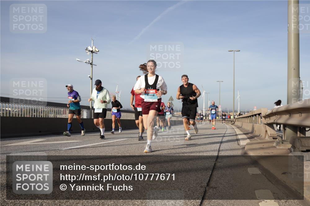 03.10.2026 - Köhlbrandbrückenlauf Yannick Fuchs http://msf.ph/oto/10777671 03.10.2026 09:44:14 Position 2 2507, 8 meine-sportfotos.de