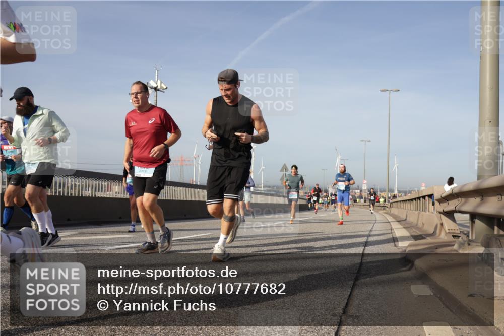 03.10.2026 - Köhlbrandbrückenlauf Yannick Fuchs http://msf.ph/oto/10777682 03.10.2026 09:44:15 Position 2 2318 meine-sportfotos.de