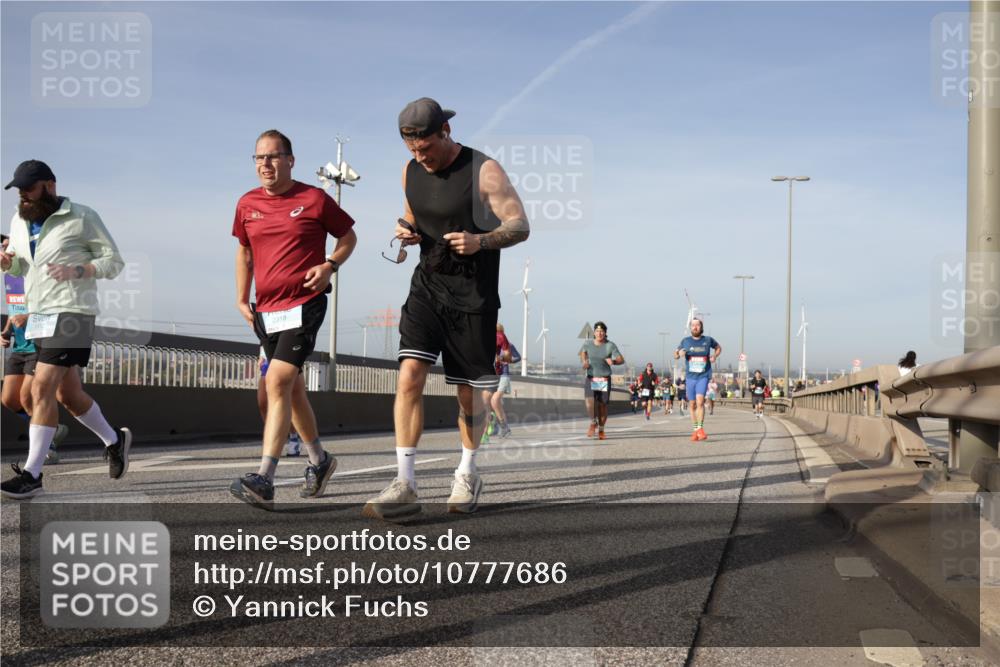 03.10.2026 - Köhlbrandbrückenlauf Yannick Fuchs http://msf.ph/oto/10777686 03.10.2026 09:44:15 Position 2 2318 meine-sportfotos.de