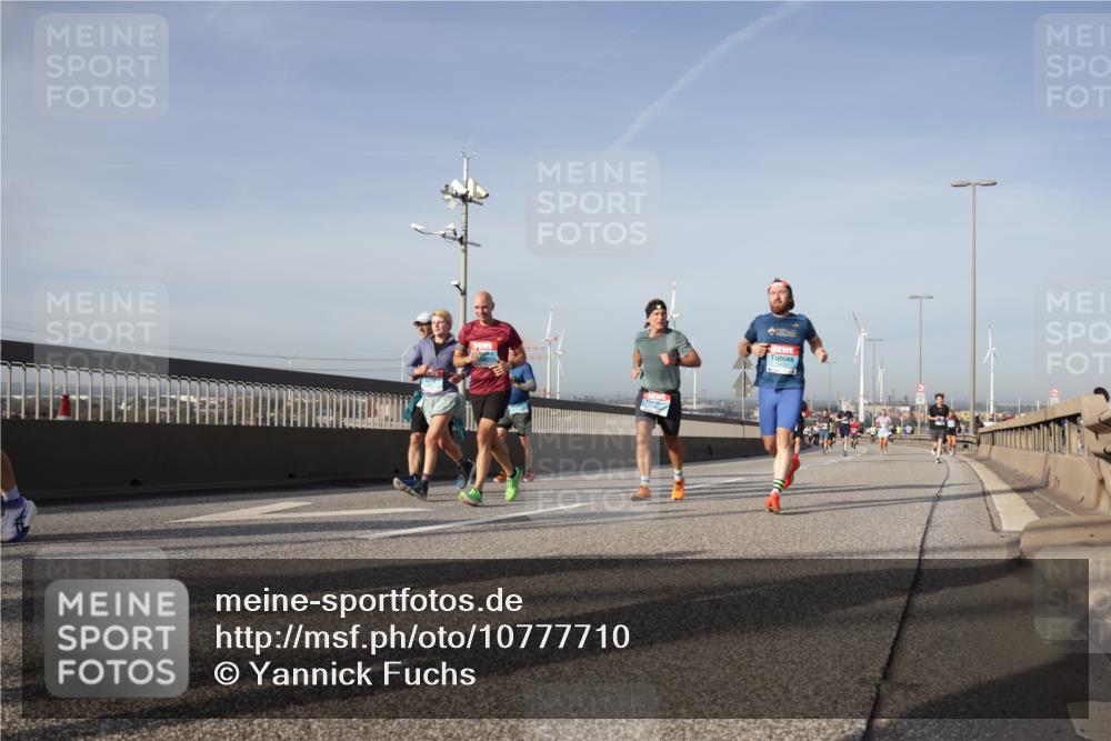 03.10.2026 - Köhlbrandbrückenlauf Yannick Fuchs http://msf.ph/oto/10777710 03.10.2026 09:44:17 Position 2  meine-sportfotos.de