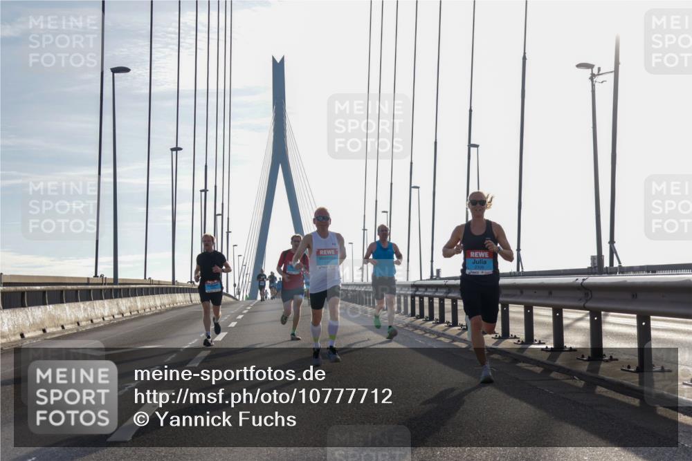 03.10.2026 - Köhlbrandbrückenlauf Yannick Fuchs http://msf.ph/oto/10777712 03.10.2026 09:21:42 Position 1 2339 meine-sportfotos.de