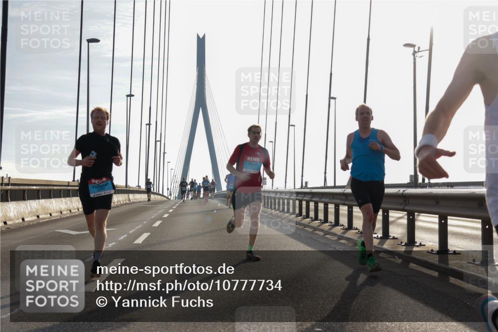03.10.2026 - Köhlbrandbrückenlauf Yannick Fuchs http://msf.ph/oto/10777734 03.10.2026 09:21:45 Position 1 2208 meine-sportfotos.de