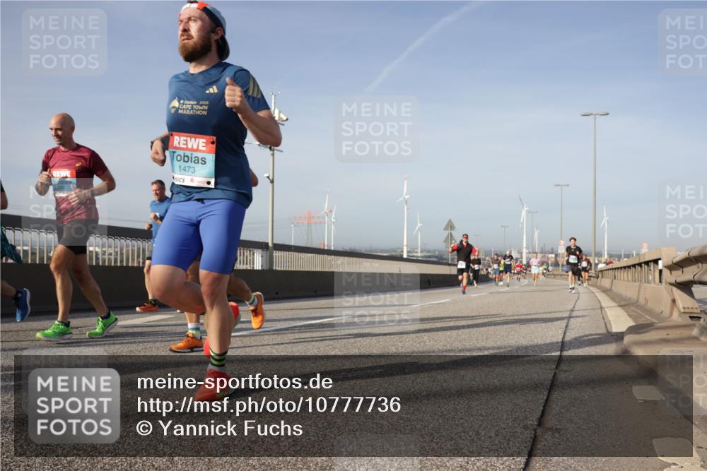 03.10.2026 - Köhlbrandbrückenlauf Yannick Fuchs http://msf.ph/oto/10777736 03.10.2026 09:44:18 Position 2 2026, 1473 meine-sportfotos.de