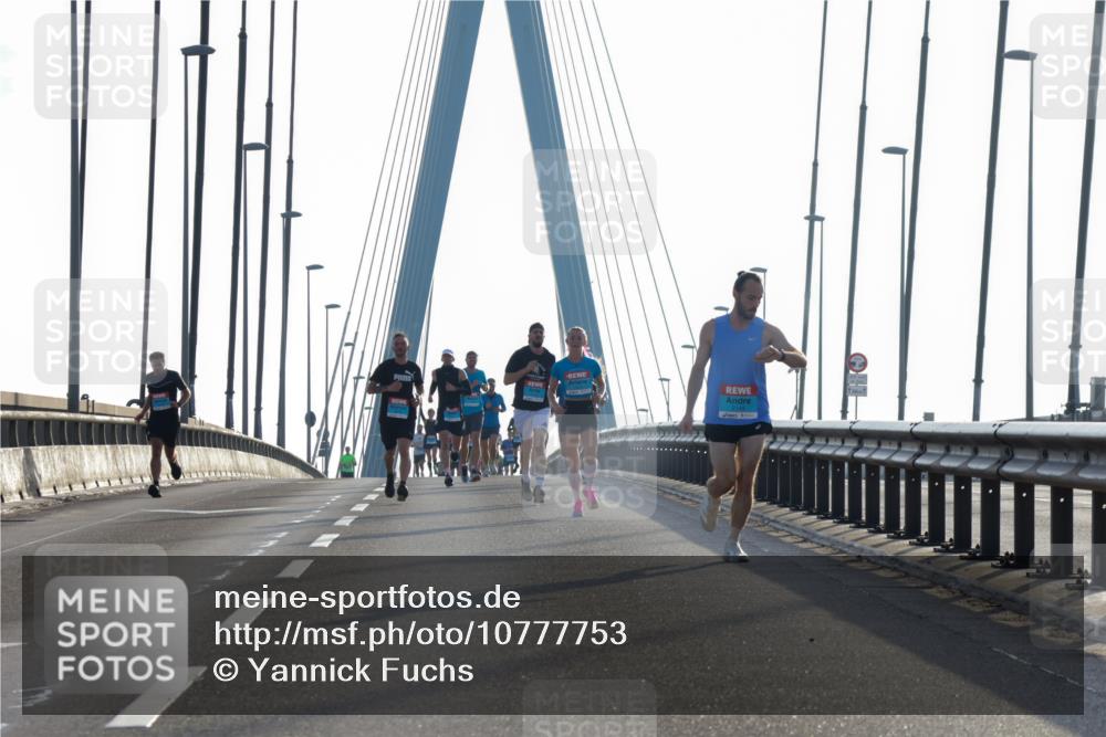 03.10.2026 - Köhlbrandbrückenlauf Yannick Fuchs http://msf.ph/oto/10777753 03.10.2026 09:21:47 Position 1  meine-sportfotos.de