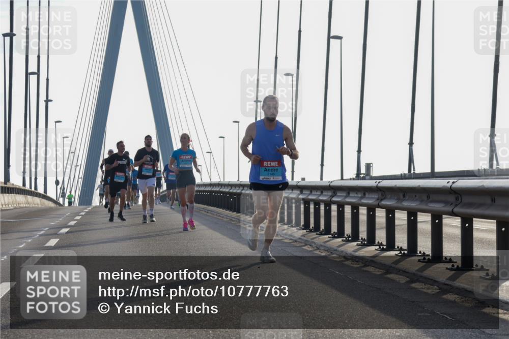 03.10.2026 - Köhlbrandbrückenlauf Yannick Fuchs http://msf.ph/oto/10777763 03.10.2026 09:21:49 Position 1 2149 meine-sportfotos.de