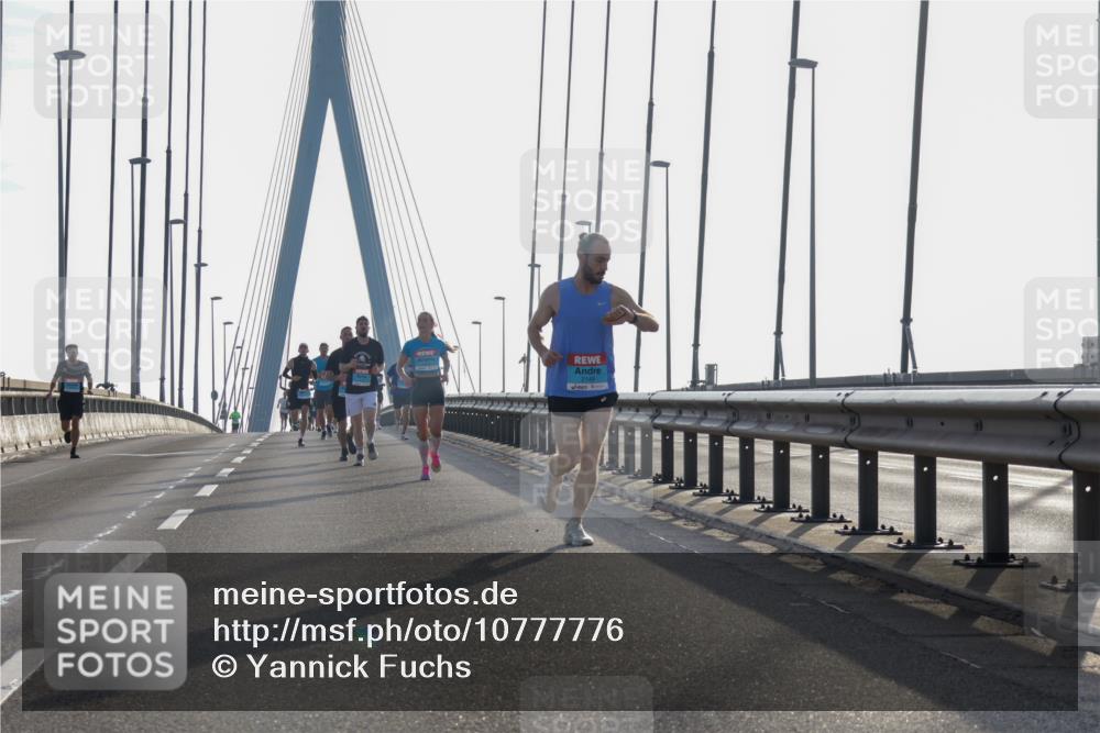 03.10.2026 - Köhlbrandbrückenlauf Yannick Fuchs http://msf.ph/oto/10777776 03.10.2026 09:21:49 Position 1  meine-sportfotos.de
