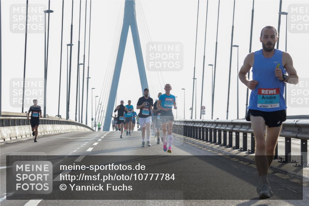 03.10.2026 - Köhlbrandbrückenlauf Yannick Fuchs http://msf.ph/oto/10777784 03.10.2026 09:21:51 Position 1 2149 meine-sportfotos.de