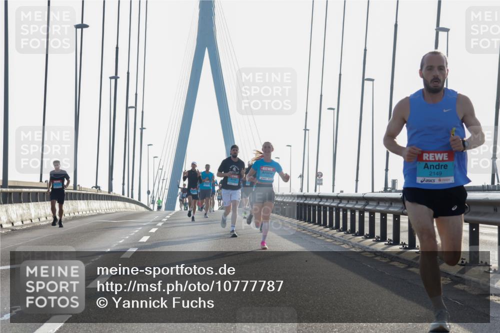 03.10.2026 - Köhlbrandbrückenlauf Yannick Fuchs http://msf.ph/oto/10777787 03.10.2026 09:21:51 Position 1 2149 meine-sportfotos.de