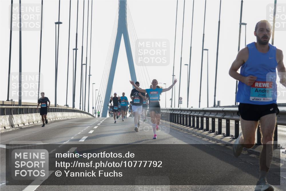 03.10.2026 - Köhlbrandbrückenlauf Yannick Fuchs http://msf.ph/oto/10777792 03.10.2026 09:21:51 Position 1 2149 meine-sportfotos.de