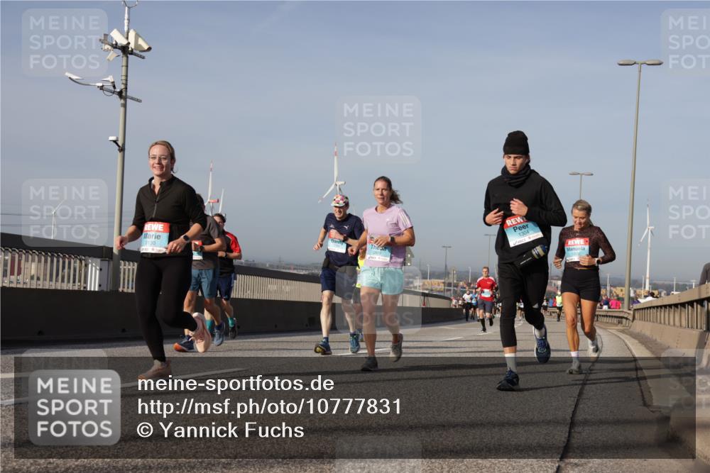 03.10.2026 - Köhlbrandbrückenlauf Yannick Fuchs http://msf.ph/oto/10777831 03.10.2026 09:44:26 Position 2 3130, 1304 meine-sportfotos.de