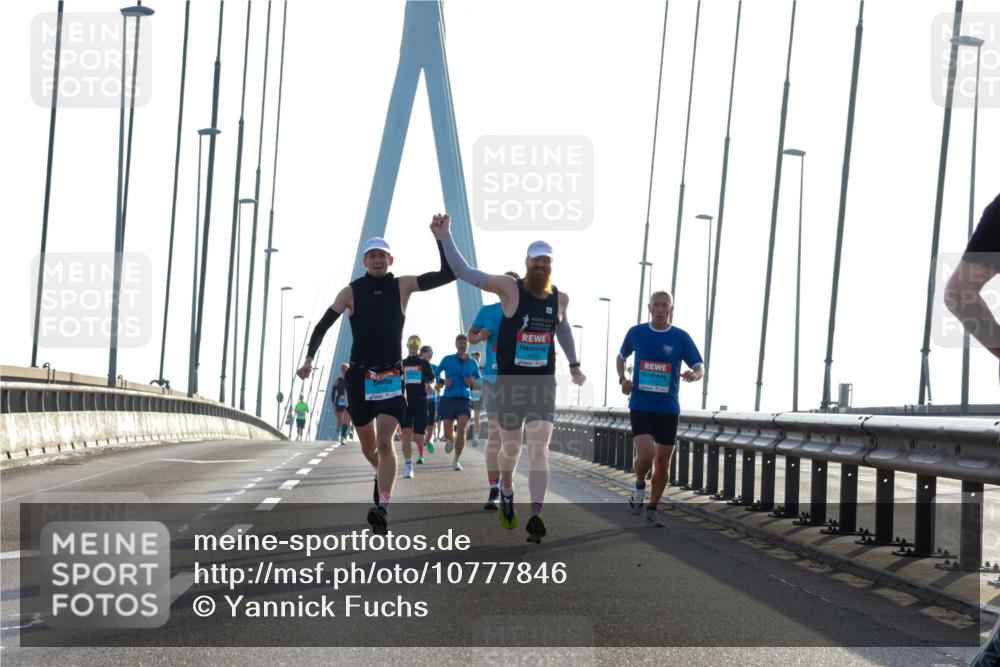 03.10.2026 - Köhlbrandbrückenlauf Yannick Fuchs http://msf.ph/oto/10777846 03.10.2026 09:21:57 Position 1  meine-sportfotos.de