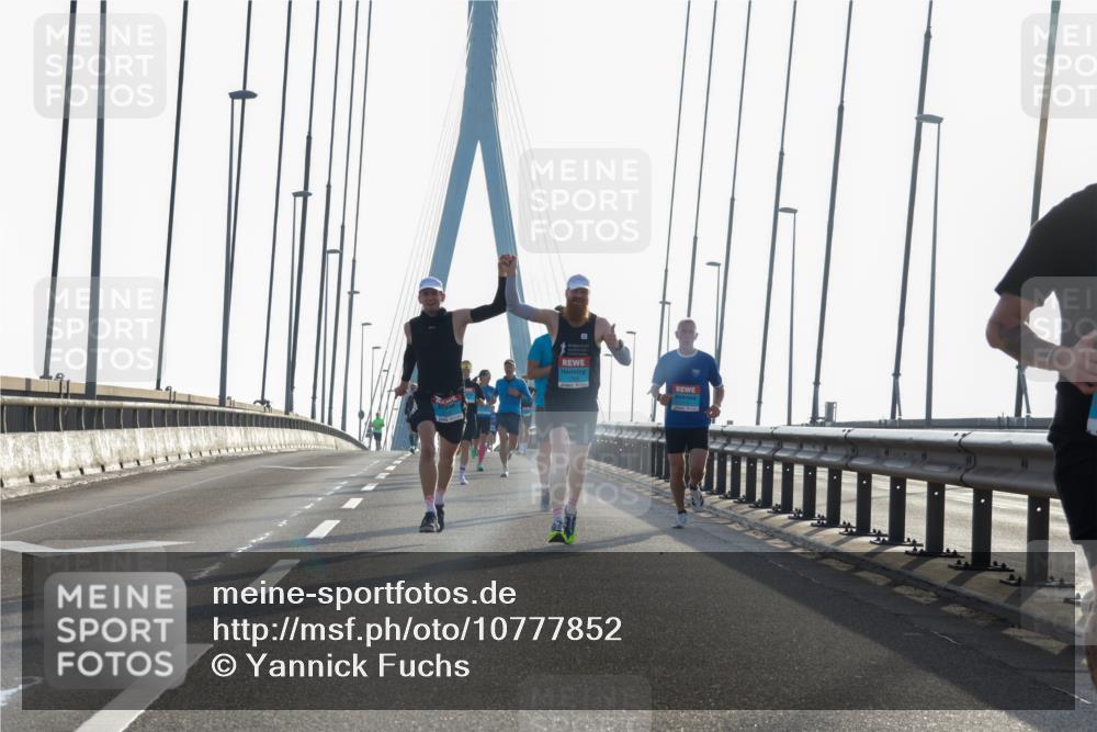 03.10.2026 - Köhlbrandbrückenlauf Yannick Fuchs http://msf.ph/oto/10777852 03.10.2026 09:21:57 Position 1  meine-sportfotos.de