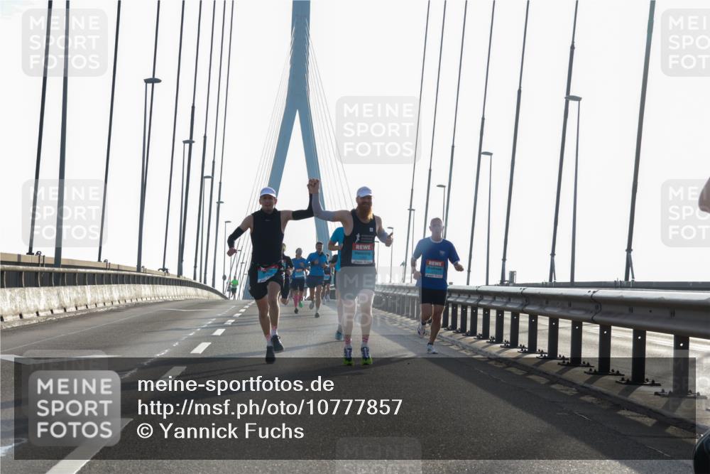 03.10.2026 - Köhlbrandbrückenlauf Yannick Fuchs http://msf.ph/oto/10777857 03.10.2026 09:21:58 Position 1  meine-sportfotos.de