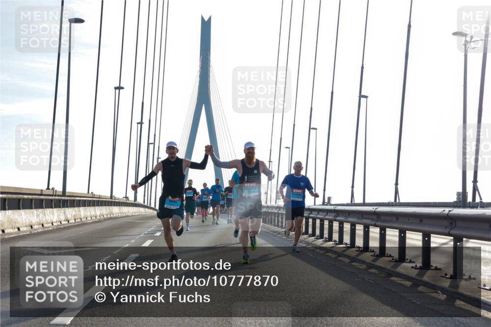 03.10.2026 - Köhlbrandbrückenlauf Yannick Fuchs http://msf.ph/oto/10777870 03.10.2026 09:21:58 Position 1  meine-sportfotos.de