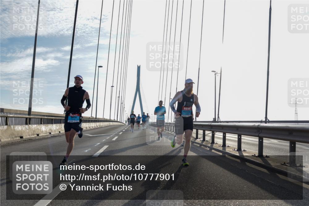 03.10.2026 - Köhlbrandbrückenlauf Yannick Fuchs http://msf.ph/oto/10777901 03.10.2026 09:22:00 Position 1  meine-sportfotos.de