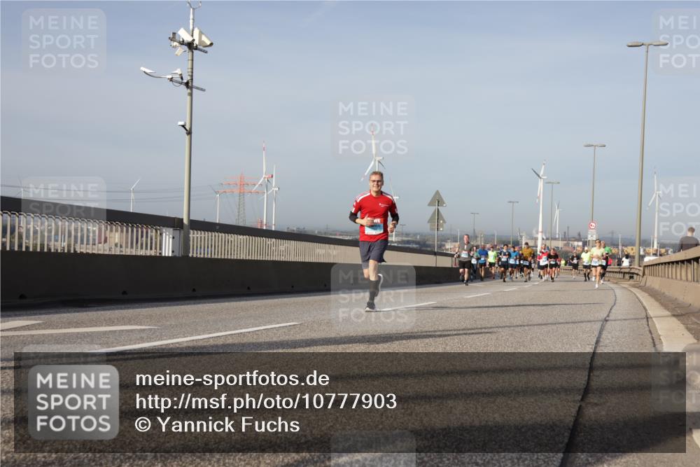 03.10.2026 - Köhlbrandbrückenlauf Yannick Fuchs http://msf.ph/oto/10777903 03.10.2026 09:44:31 Position 2  meine-sportfotos.de