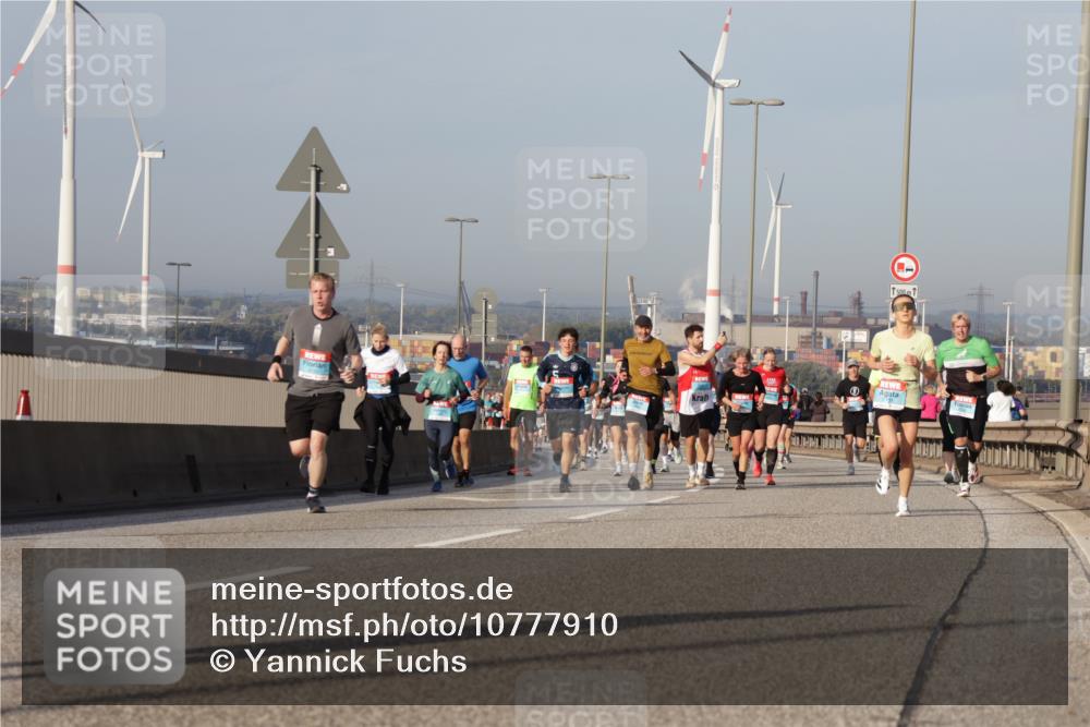 03.10.2026 - Köhlbrandbrückenlauf Yannick Fuchs http://msf.ph/oto/10777910 03.10.2026 09:44:33 Position 2 1500 meine-sportfotos.de
