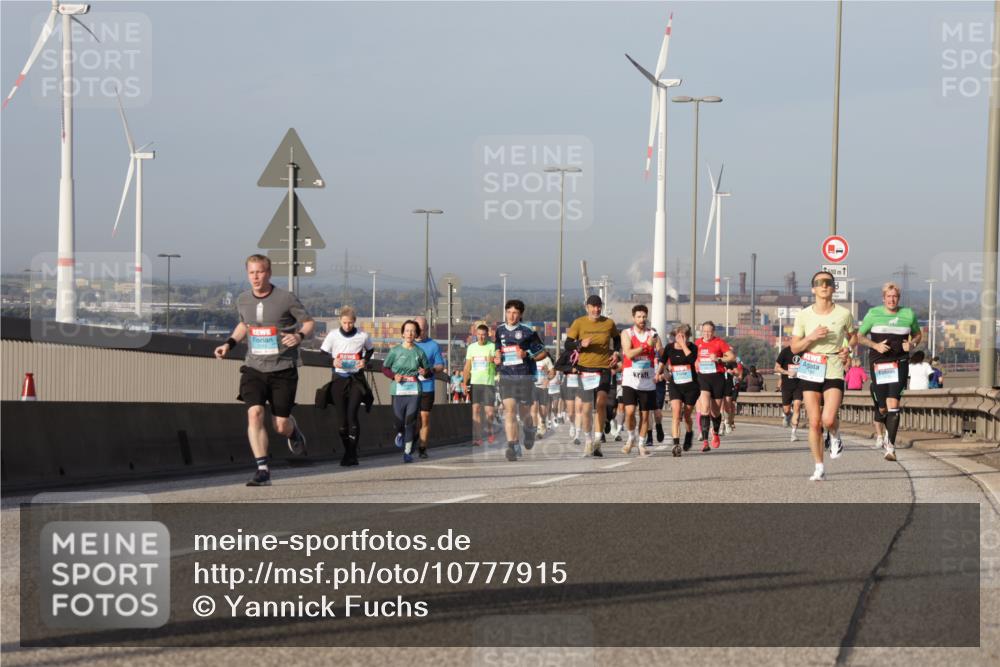 03.10.2026 - Köhlbrandbrückenlauf Yannick Fuchs http://msf.ph/oto/10777915 03.10.2026 09:44:33 Position 2 00 meine-sportfotos.de