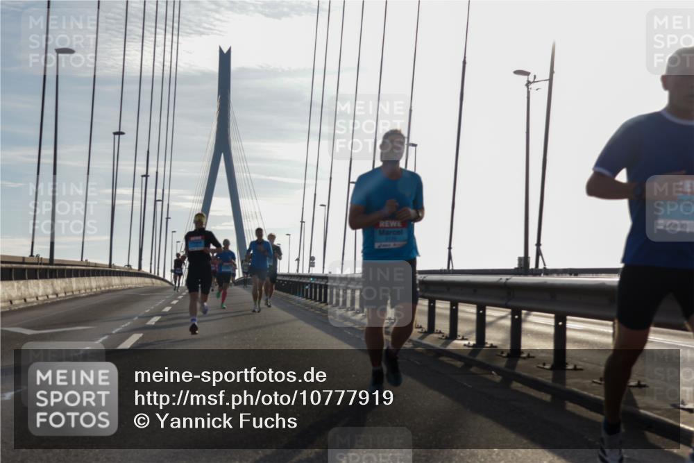 03.10.2026 - Köhlbrandbrückenlauf Yannick Fuchs http://msf.ph/oto/10777919 03.10.2026 09:22:01 Position 1 17 meine-sportfotos.de