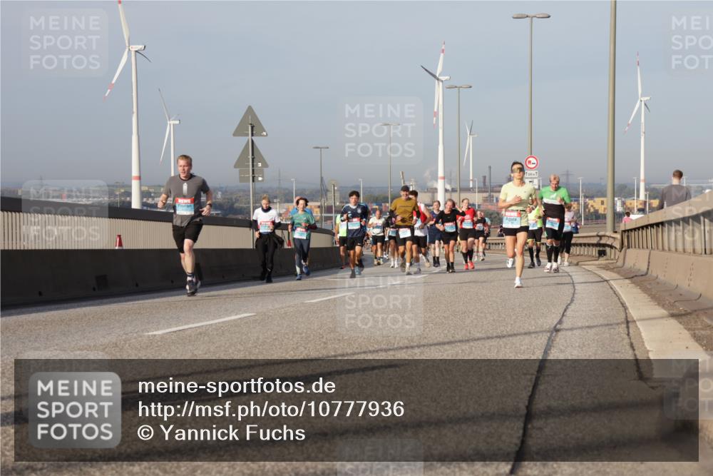 03.10.2026 - Köhlbrandbrückenlauf Yannick Fuchs http://msf.ph/oto/10777936 03.10.2026 09:44:34 Position 2 500 meine-sportfotos.de