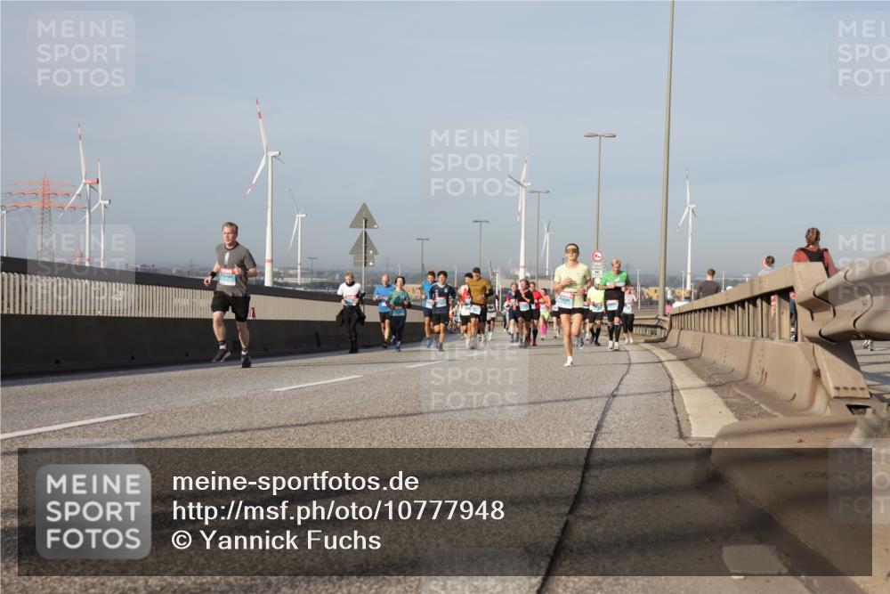 03.10.2026 - Köhlbrandbrückenlauf Yannick Fuchs http://msf.ph/oto/10777948 03.10.2026 09:44:35 Position 2  meine-sportfotos.de