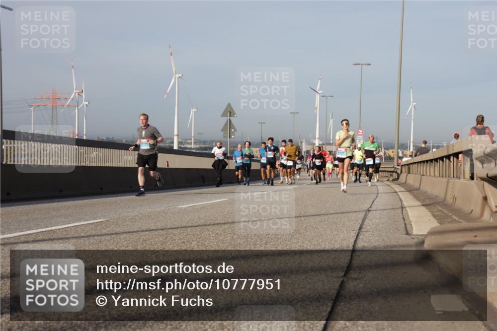 03.10.2026 - Köhlbrandbrückenlauf Yannick Fuchs http://msf.ph/oto/10777951 03.10.2026 09:44:35 Position 2  meine-sportfotos.de