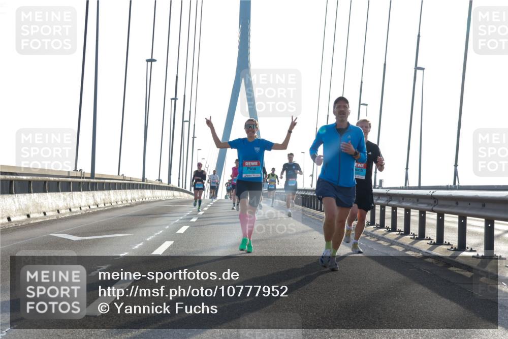 03.10.2026 - Köhlbrandbrückenlauf Yannick Fuchs http://msf.ph/oto/10777952 03.10.2026 09:22:05 Position 1 1714 meine-sportfotos.de