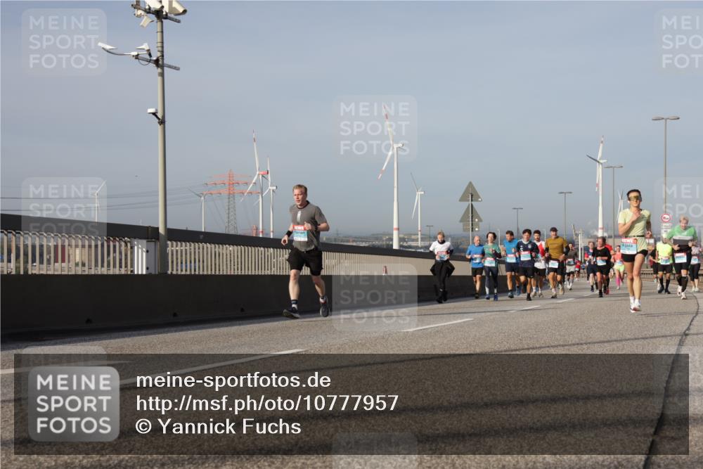 03.10.2026 - Köhlbrandbrückenlauf Yannick Fuchs http://msf.ph/oto/10777957 03.10.2026 09:44:36 Position 2  meine-sportfotos.de