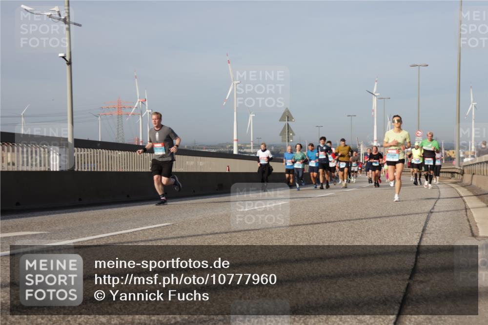 03.10.2026 - Köhlbrandbrückenlauf Yannick Fuchs http://msf.ph/oto/10777960 03.10.2026 09:44:36 Position 2  meine-sportfotos.de